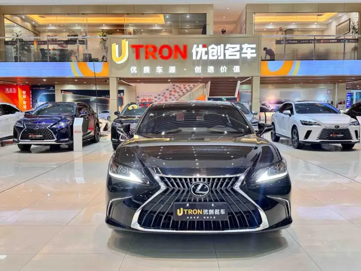 Lexus ES 2021 Model 200 Superior Edition