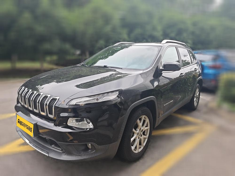 Jeep Cherokee 2016 модификация 2.4L Leading Smart Edition – фото 1