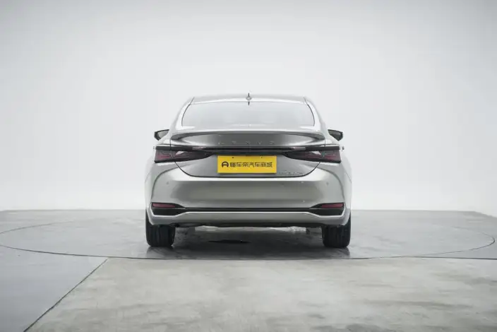 Lexus ES 2025 Model 300h Premium – фото 6