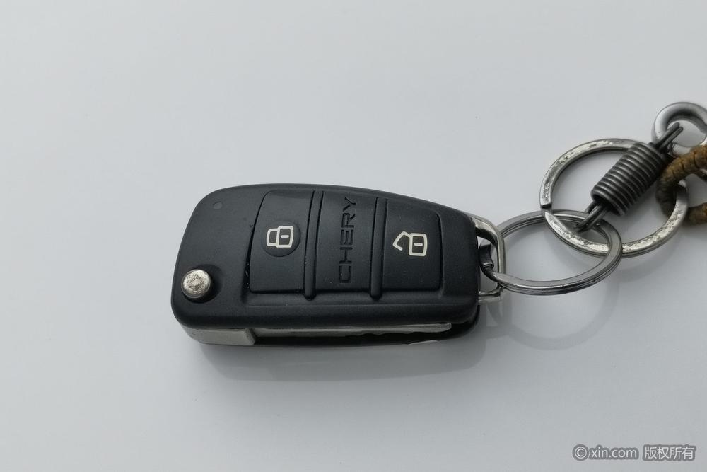 Chery Tiggo 3 2015 модификация 1.6L Manual Smart Shang Sports Edition – фото 6