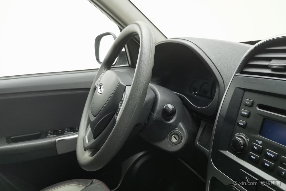 Chery Tiggo 3 2015 модификация 1.6L Manual Smart Shang Sports Edition – фото 9