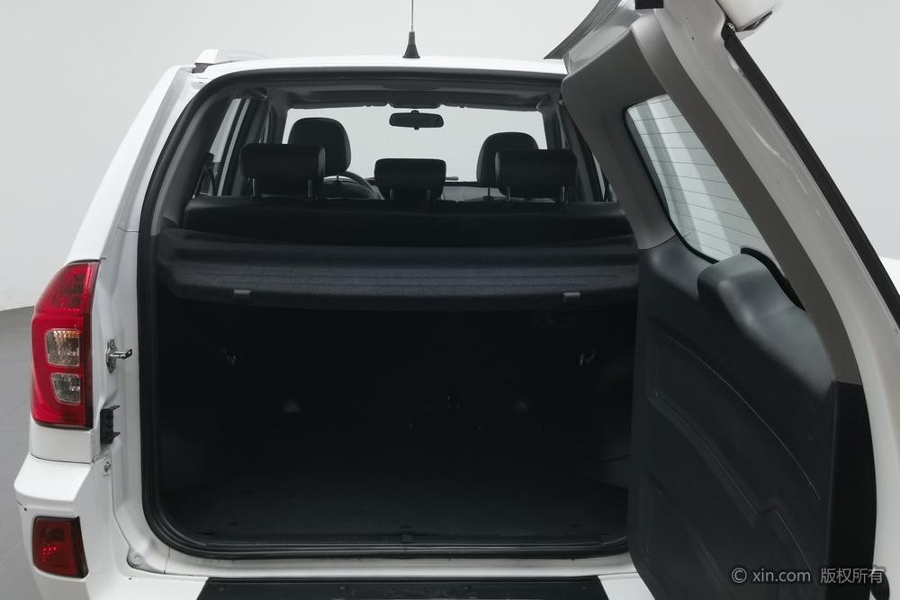 Chery Tiggo 3 2015 модификация 1.6L Manual Smart Shang Sports Edition – фото 23
