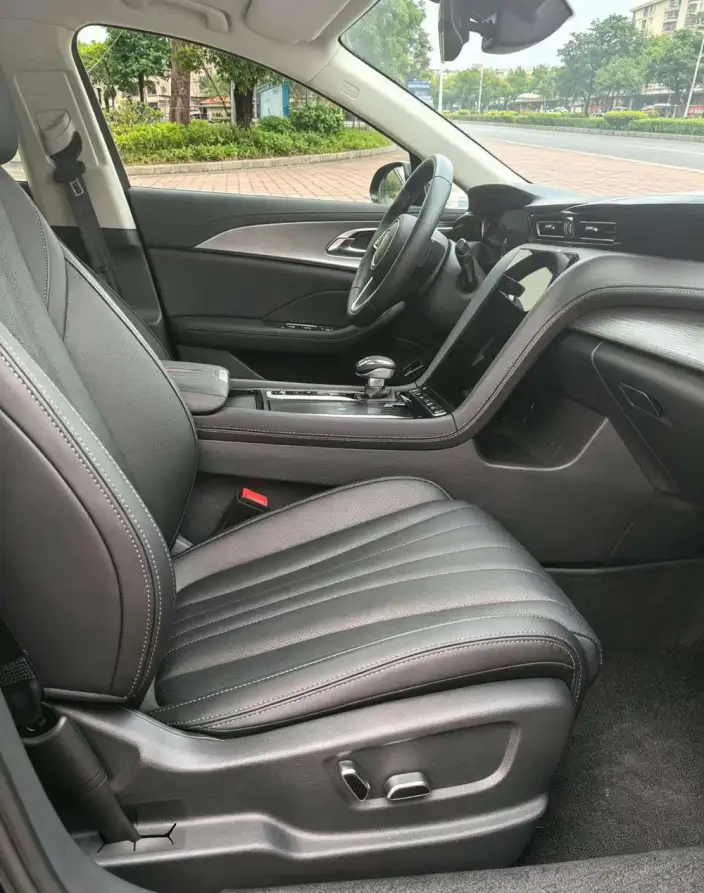 Hongqi H5 2024 Model 1.5T DCT Flag Rhythm Edition – фото 9