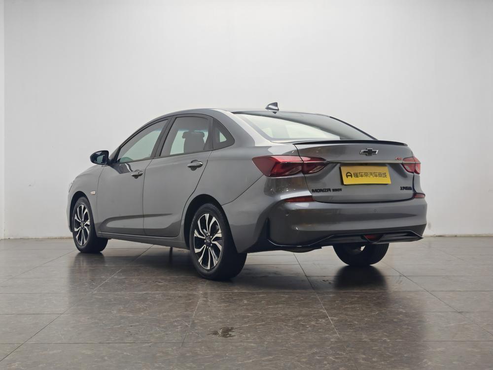 Chevrolet Corolla 2019 RS 330T Automatic Thrill – фото 5