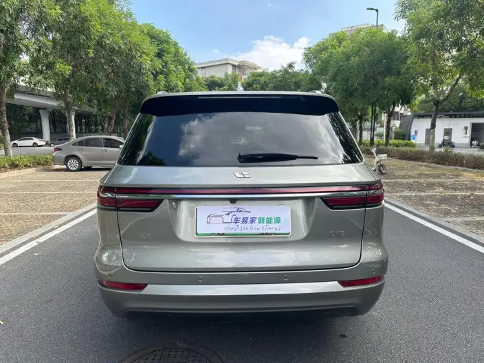 Li Auto ONE 2021 Model Extended Range 6 seat Edition – фото 6