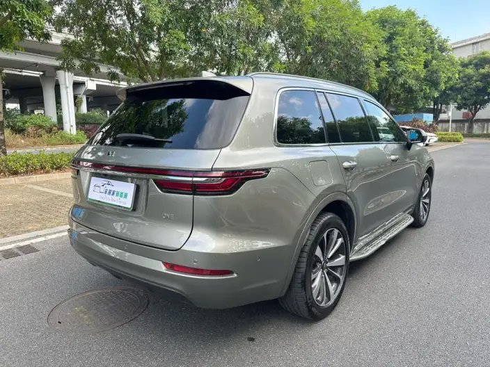 Li Auto ONE 2021 Model Extended Range 6 seat Edition – фото 7