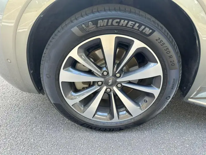 Li Auto ONE 2021 Model Extended Range 6 seat Edition – фото 9