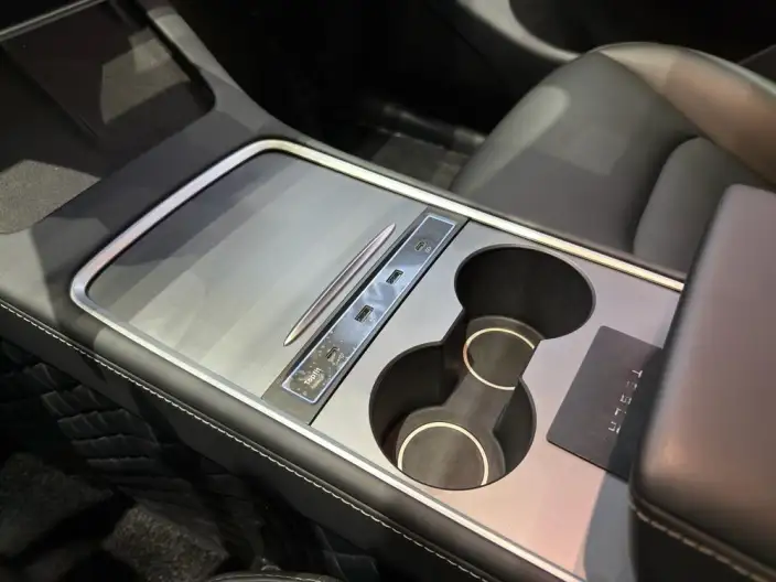 Model Y 2022 Model Rear-wheel drive version – фото 7