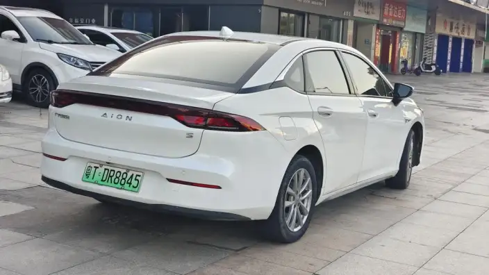 AION S 2023 Model Mei 580 – фото 6