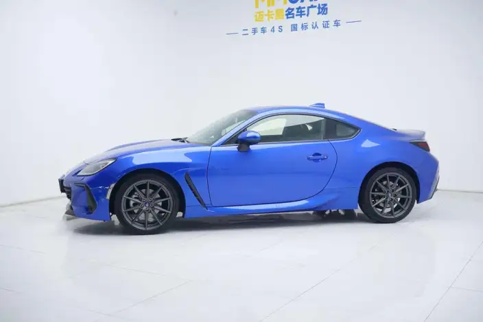 Subaru BRZ 2022 Model 2.4L Manual Edition – фото 3