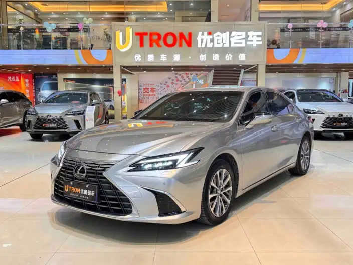 Lexus ES 2025 Model 300h Premium