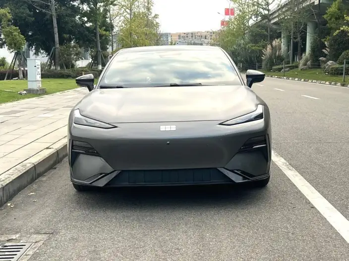 Geely Galaxy E8 2024 Model 620km Galaxy Performance version