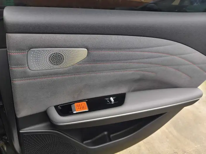 Geely Galaxy E8 2024 Model 620km Galaxy Performance version – фото 9