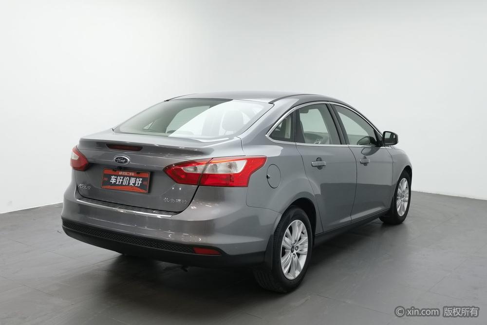 Ford Focus Sedan 2012 1.6L Automatic Comfort – фото 4