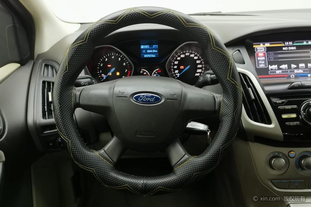 Ford Focus Sedan 2012 1.6L Automatic Comfort – фото 15