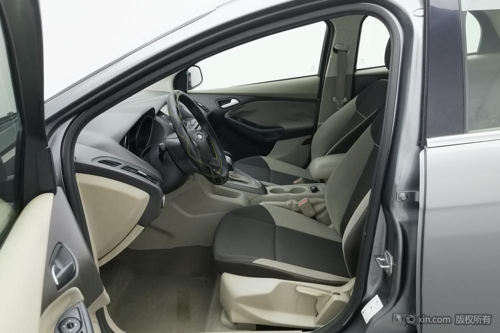 Ford Focus Sedan 2012 1.6L Automatic Comfort – фото 18