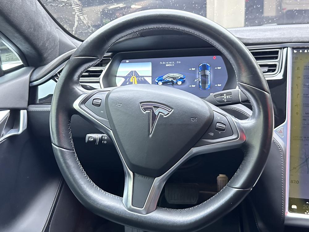Model S 2016 модификация 90D – фото 14