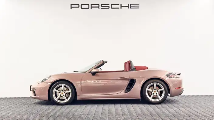 Porsche 718 2023 Model Boxster 2.0T