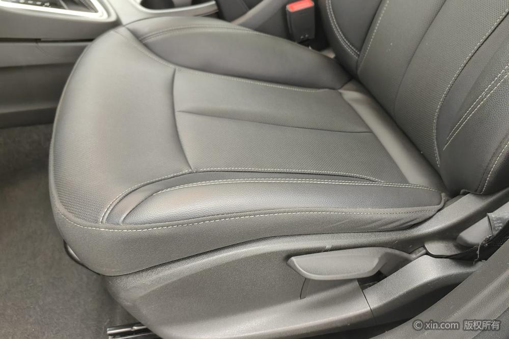 Buick Excelle Модель 2021 года комплектация 1.3T автоматическое Lite Hybrid Elite – фото 19
