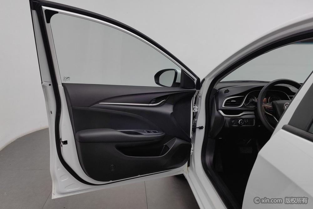 Buick Excelle Модель 2021 года комплектация 1.3T автоматическое Lite Hybrid Elite – фото 22