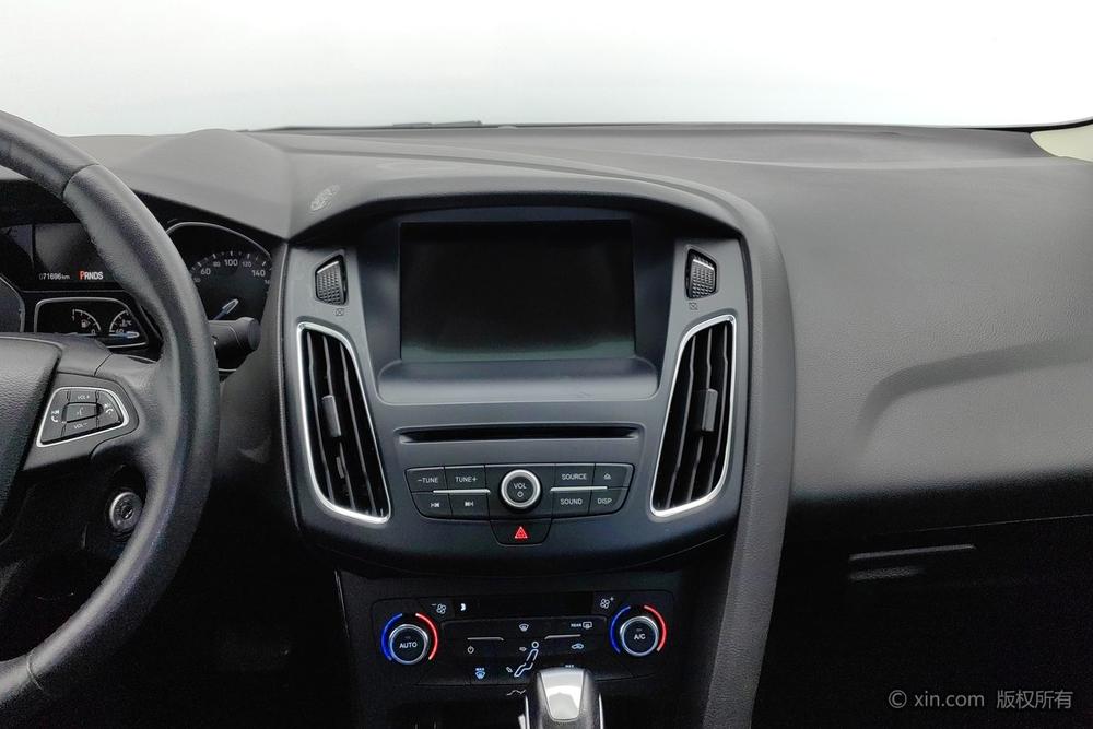 Ford Focus 2017 модификация Тройная литиевая батарея кузов EcoBoost 180 Automatic Elite – фото 8