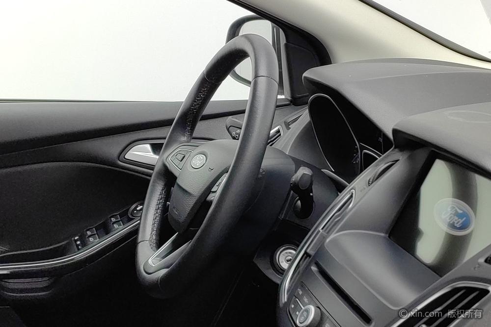 Ford Focus 2017 модификация Тройная литиевая батарея кузов EcoBoost 180 Automatic Elite – фото 16