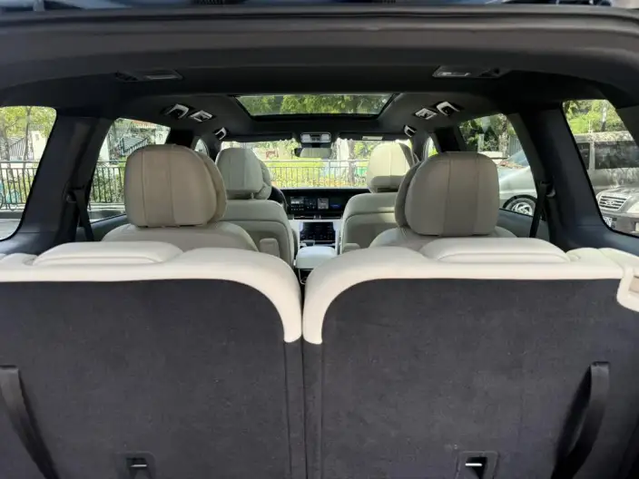Li Auto ONE 2021 Model Extended Range 6 seat Edition – фото 8
