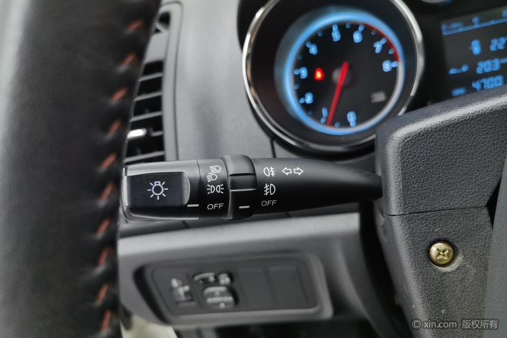 Changan CS35 2015 модификация 1.6L Manual Luxury National IV – фото 16