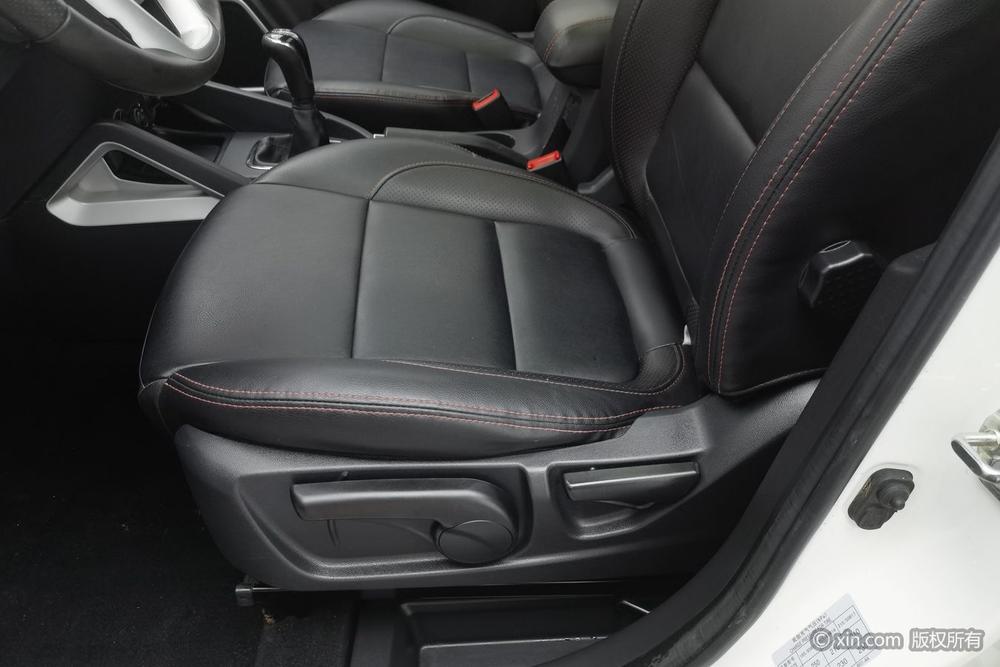 Changan CS35 2015 модификация 1.6L Manual Luxury National IV – фото 18