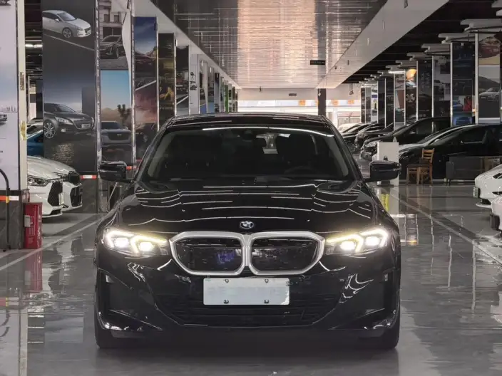 BMW i3 2022 Model eDrive35L – фото 2