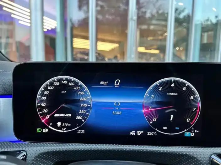 Mercedes-Benz A-Class AMG Imported 2025 Model AMG A 35 4MATIC – фото 10