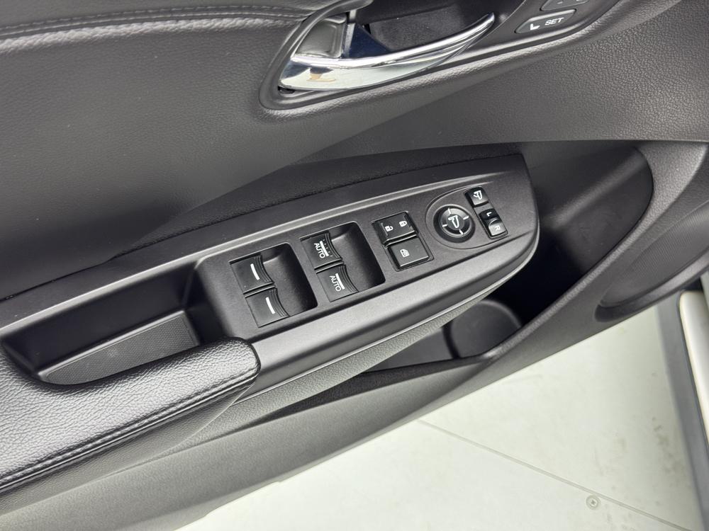 Acura RDX import 2013 модификация 3.0L 2WD Elite Edition – фото 27