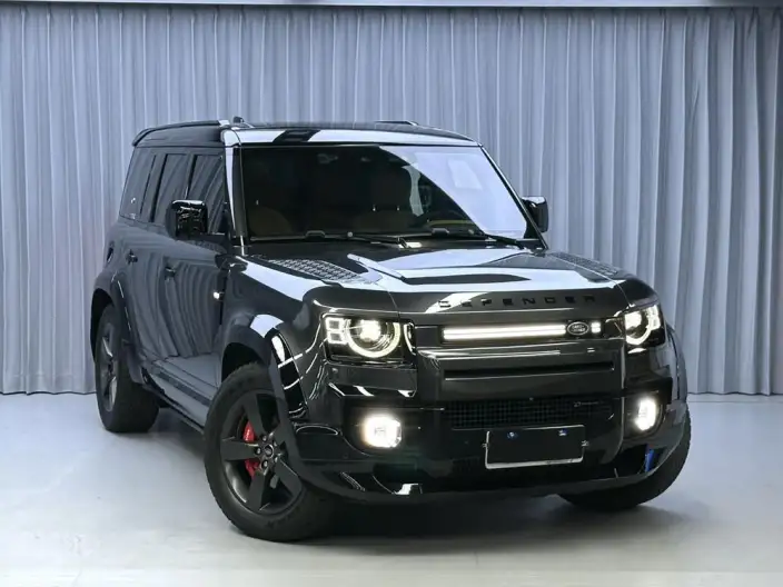 Land Rover Defender 2023 Model 110 3.0T P400 X-Dynamic HSE