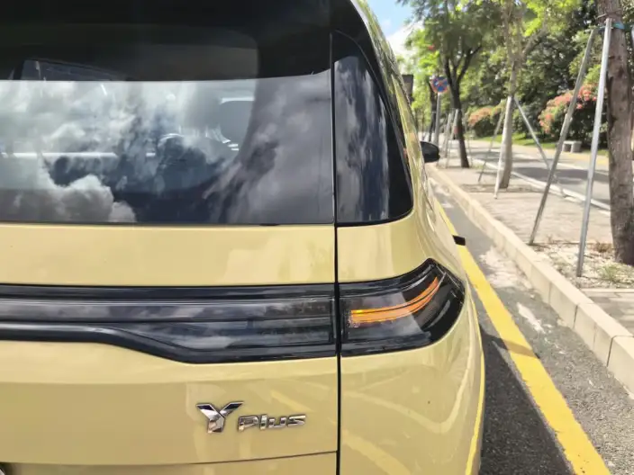 AION Y 2023 Model Plus 510 Lexiang Edition – фото 10