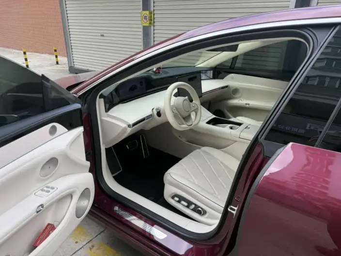 Stelato S9 2025 Model Extended Range Rear Drive Ultra – фото 10
