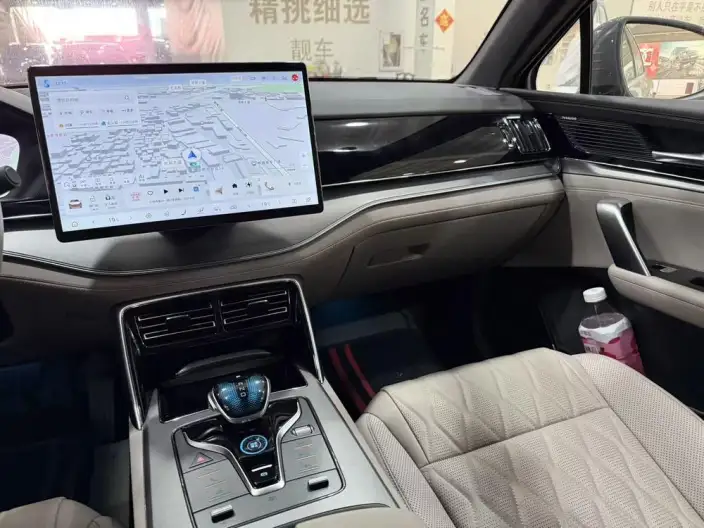 BYD Tang DM 2025 Model DM-i 115KM Zunrong Model – фото 10