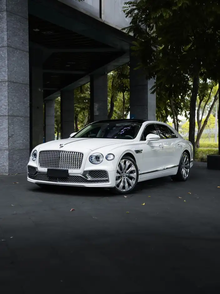 Continental Flying Spur 2022 Model 4.0T V8 Standard Edition – фото 1