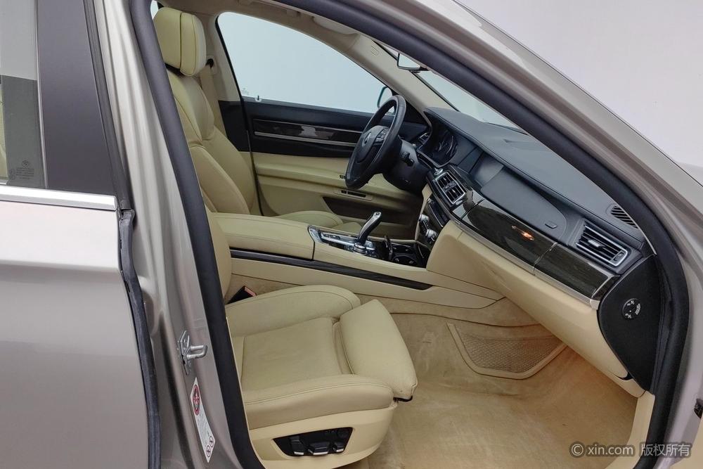 BMW 7 Series 2009 модификация 740Li Luxury – фото 11
