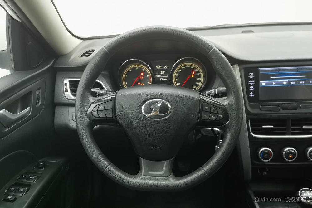 BESTUNE B30 2016 модификация 1.6L Manual Luxury – фото 14