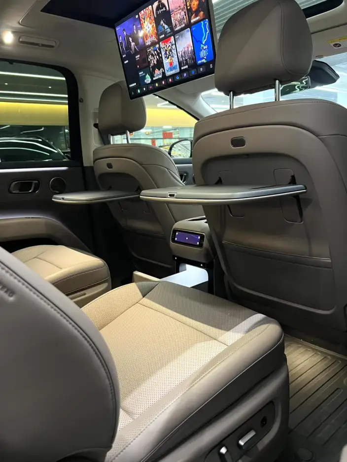 Li Auto i8 2025 Model Standard Edition – фото 6