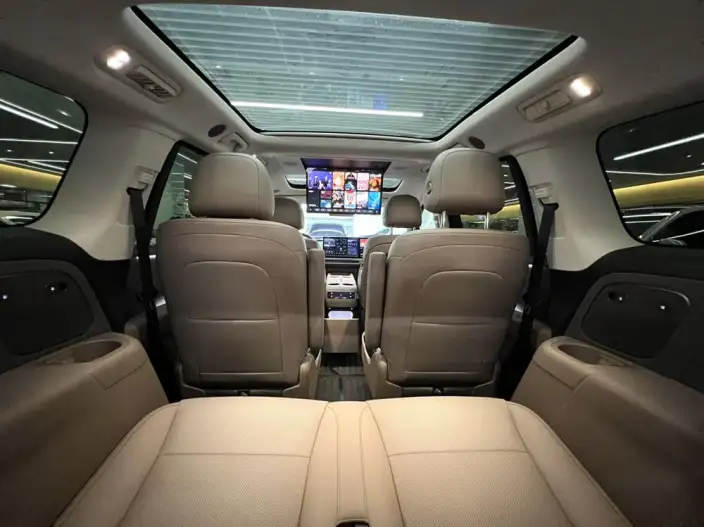 Li Auto i8 2025 Model Standard Edition – фото 9