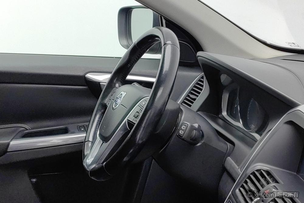 Volvo XC60 2015 T5 AWD Smart Far – фото 14