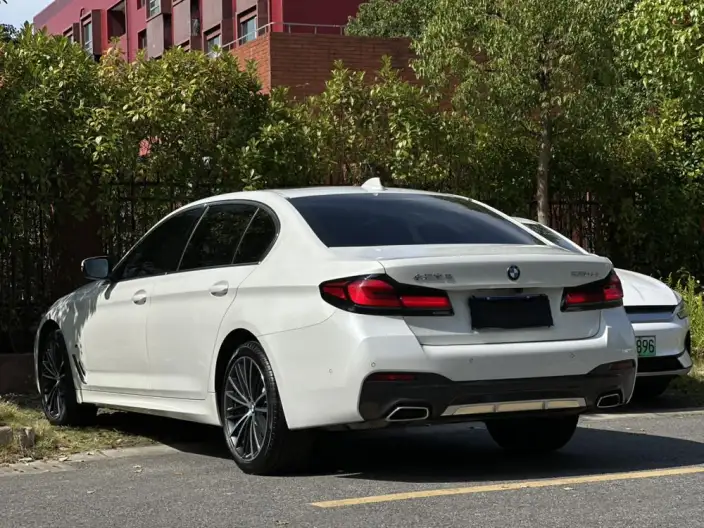 BMW 5 Series 2023 Model Facelift 530Li Leading Model M Sports Set – фото 5