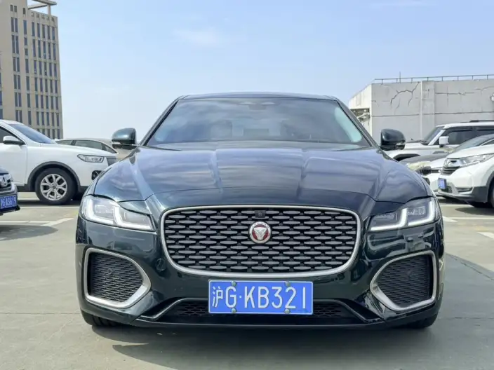 Jaguar XFL 2024 Model 2.0T P250 2WD Exclusive Deluxe Edition