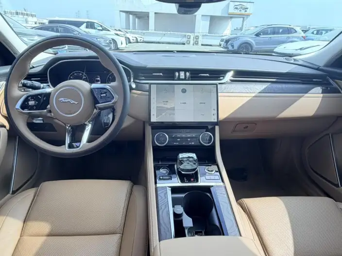Jaguar XFL 2024 Model 2.0T P250 2WD Exclusive Deluxe Edition – фото 5