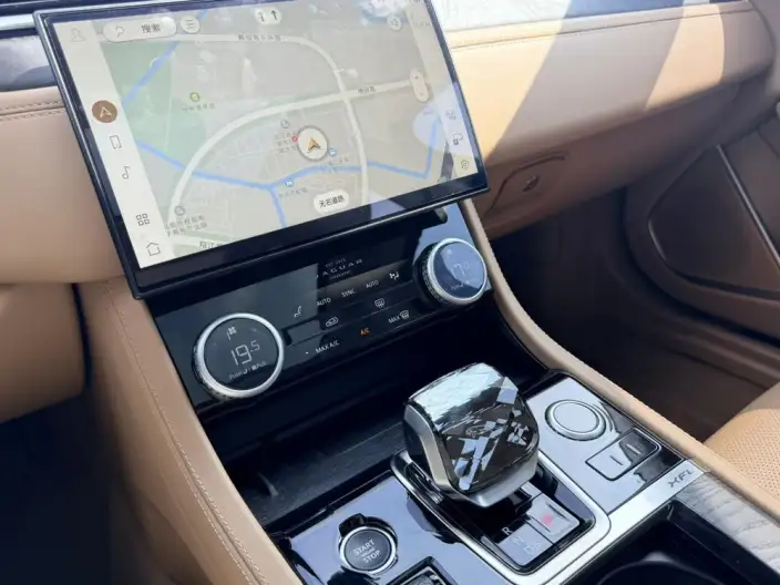 Jaguar XFL 2024 Model 2.0T P250 2WD Exclusive Deluxe Edition – фото 7