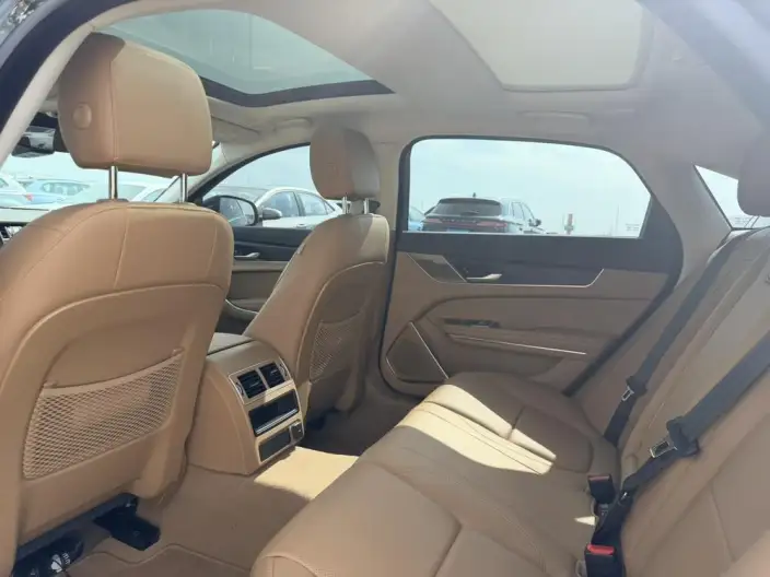 Jaguar XFL 2024 Model 2.0T P250 2WD Exclusive Deluxe Edition – фото 9