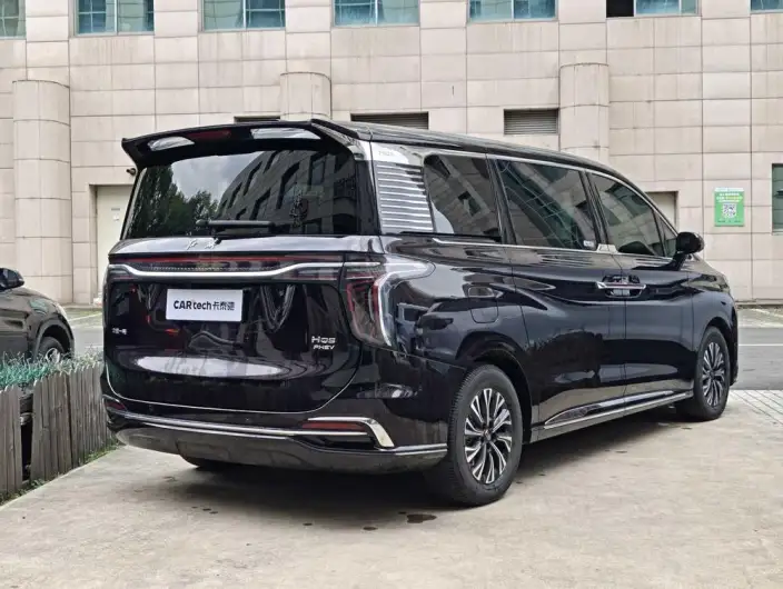 HONGQI HQ9 PHEV 2024 Model 4WD Deluxe Edition – фото 6