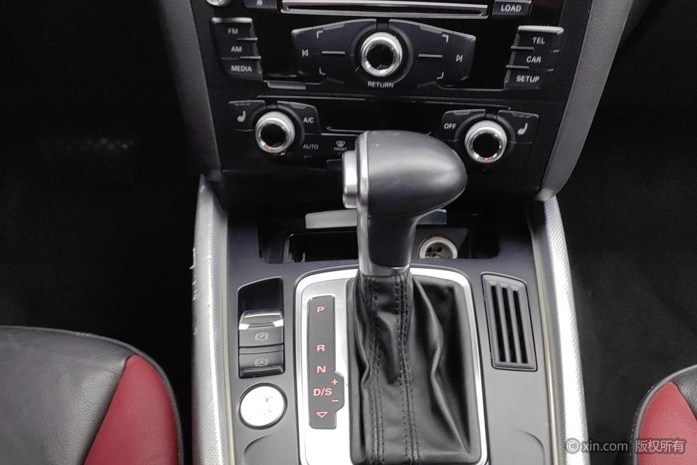 Audi Q5 2017 Plus 40 TFSI Technology – фото 16