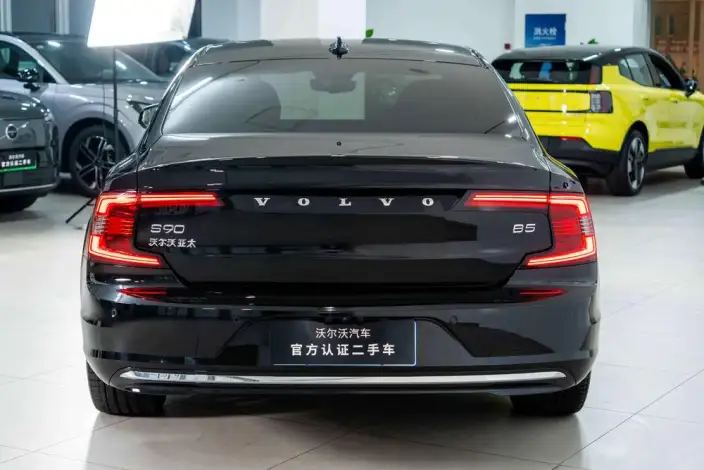 Volvo S90 2025 Model B5 Smart Range Deluxe Edition – фото 5